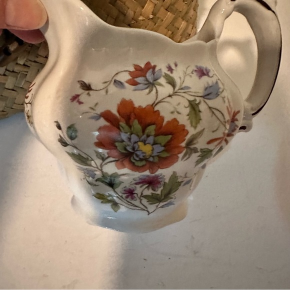 Vintage Ridgway Porcelain Creamer/Bud Vase/Decor - Picture 2 of 8